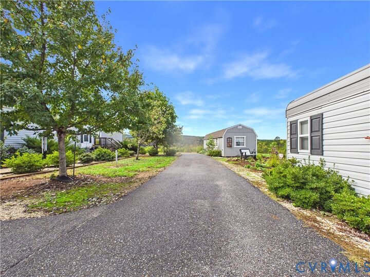 Property Photo:  290 Western Lane  VA 24522 