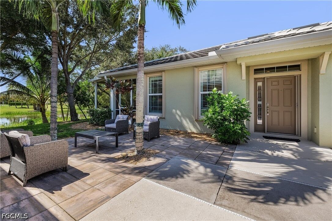 Property Photo:  9901 Palmarrosa Way  FL 33919 