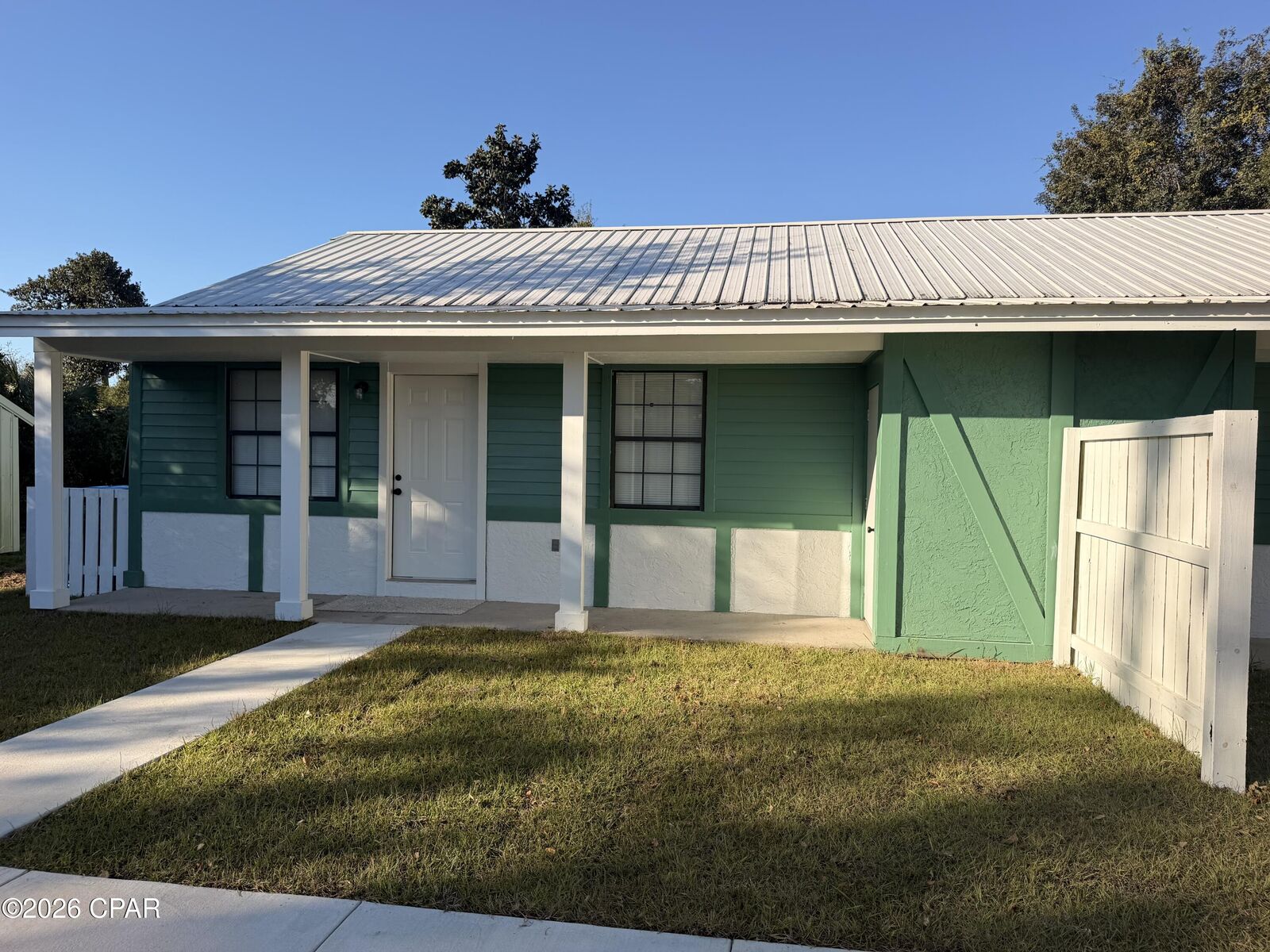 Property Photo: 8823 E Bayhead Court B FL 32466