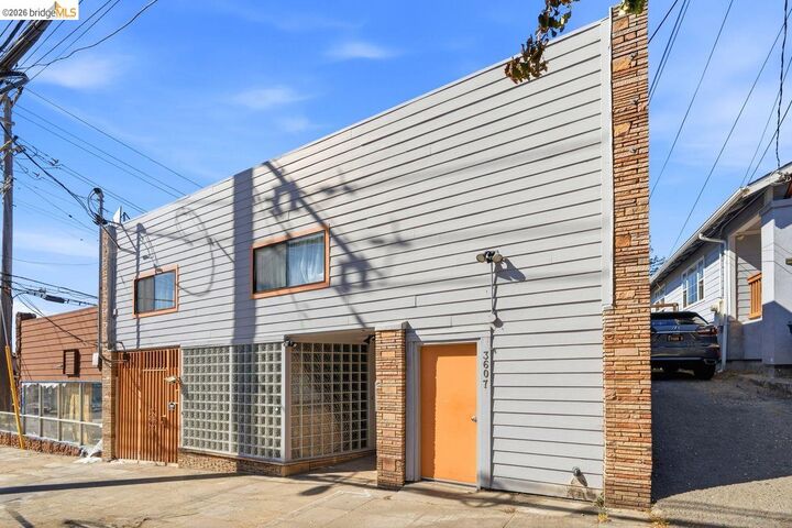 Property Photo:  3607 Maple Ave  CA 94602 