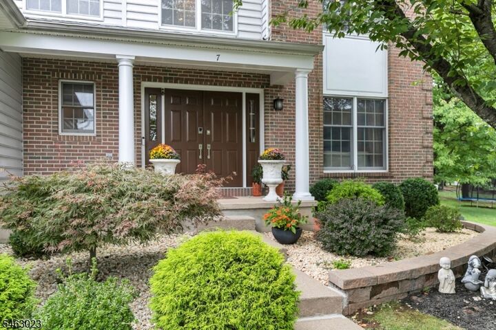 Property Photo:  7 Gordon Pl  NJ 07920 