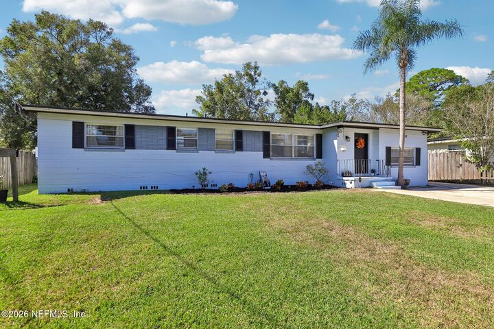 Property Photo:  2136 W Nathan Drive  FL 32216 