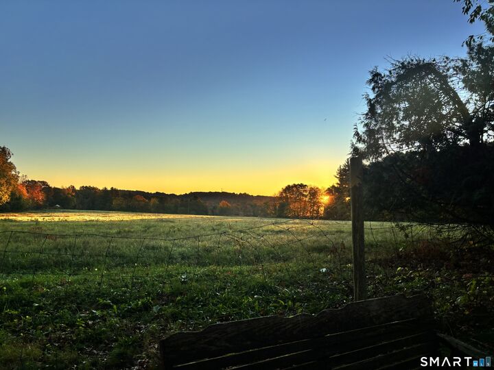 Property Photo:  6 Cinnamon Road  CT 06111 