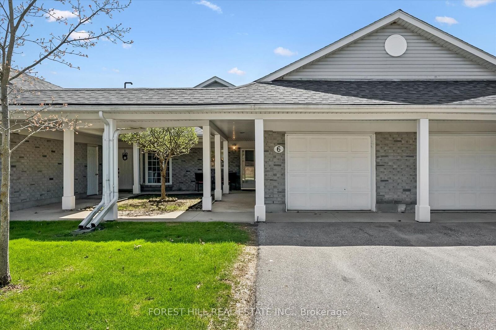 Property Photo:  21 Foell Street  ON N3A 2V6 