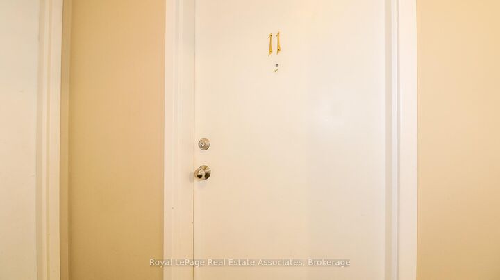 Property Photo:  94 Sanford Street 11  ON L4N 3C5 