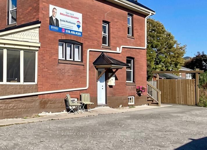 Property Photo: 183 William Street Lower ON N5L 1C7
