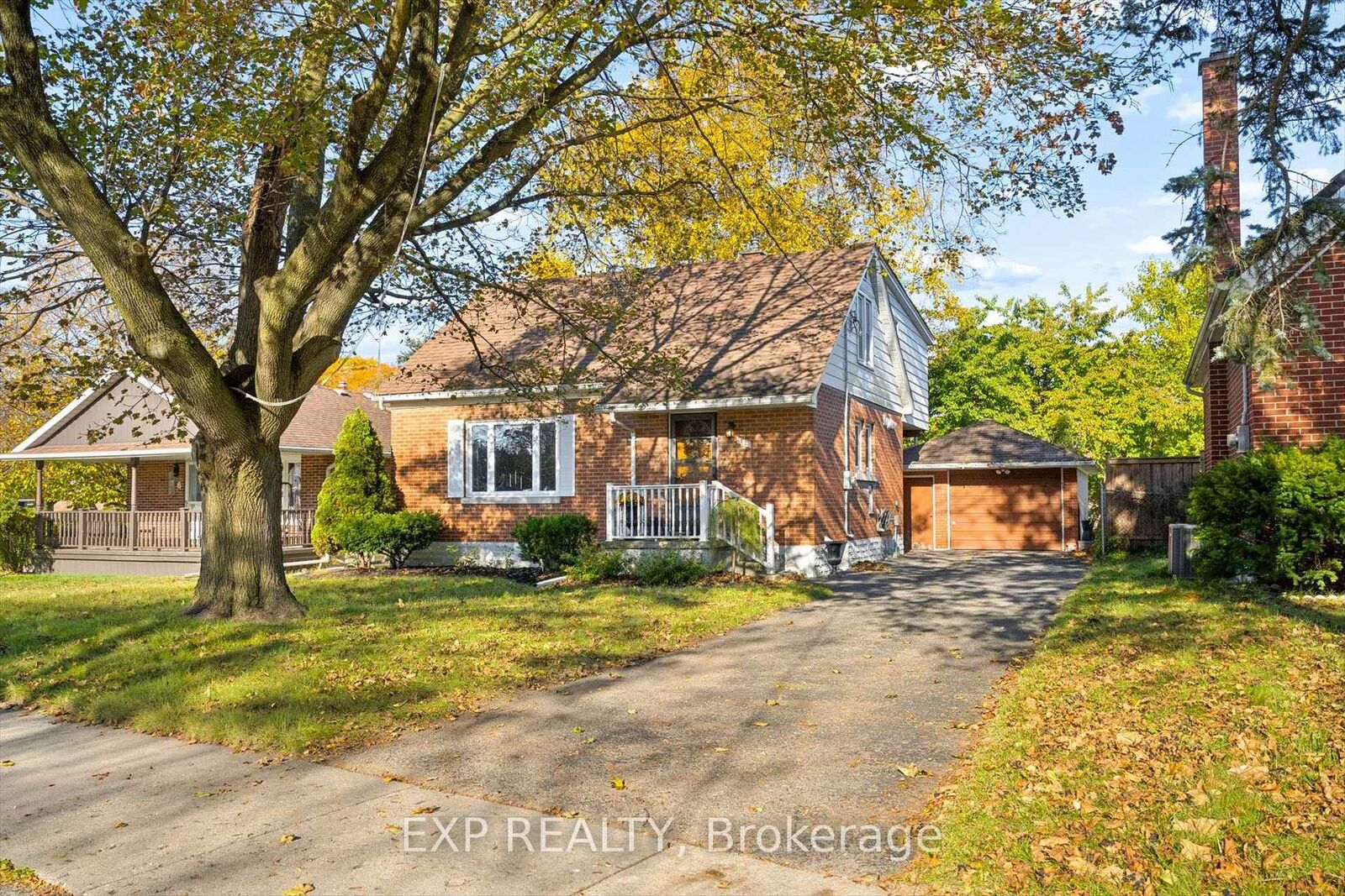 Property Photo:  12 Layton Street  ON N2B 1H2 