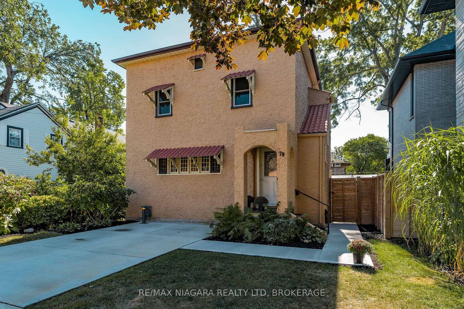 Property Photo:  79 Main Street  ON L2N 4V1 