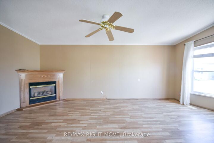 Property Photo:  4105 Wesley Street  ON L3V 0V4 