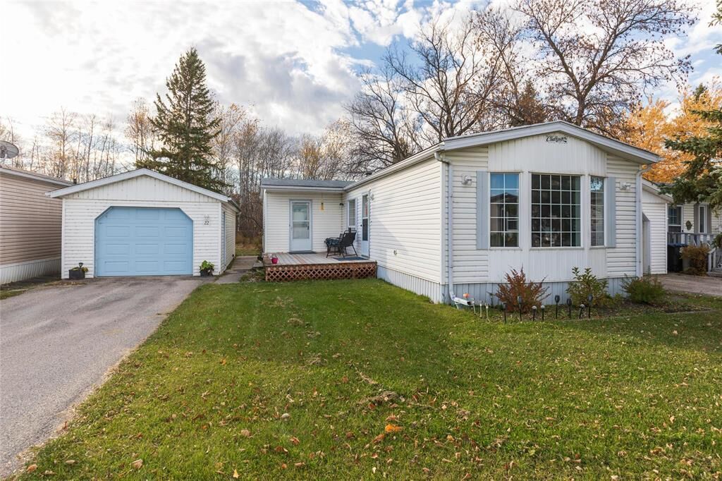 Property Photo:  22 Aspen Estates Road  MB R5G 0L9 
