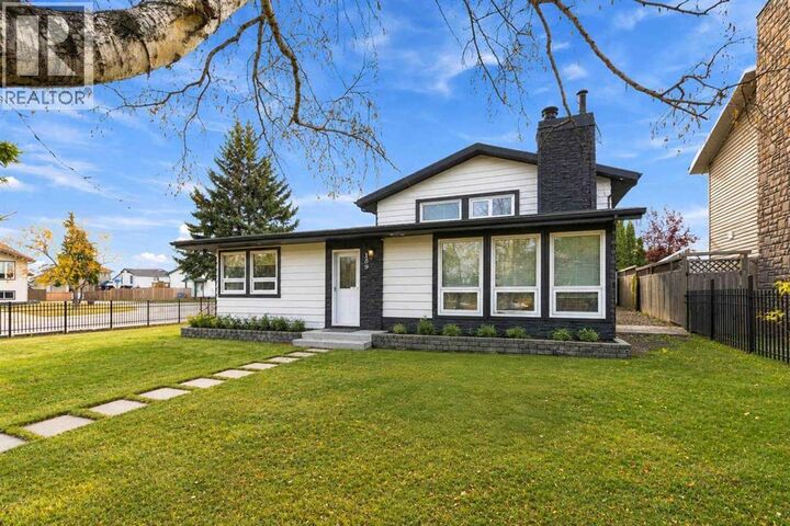 Property Photo:  169 Woodland Drive  AB T9K 1A3 