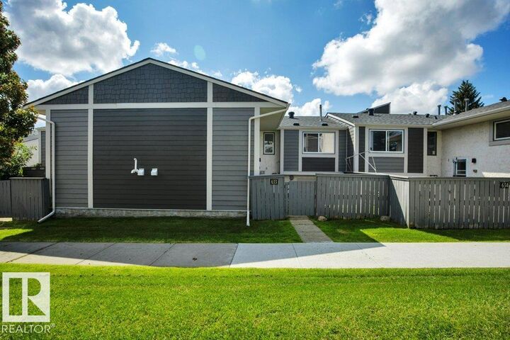 Property Photo: 633 Willow Court NW AB T5T 2K7