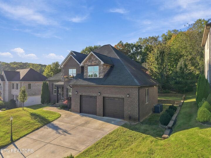 Property Photo: 10015 Castleglen Lane TN 37922