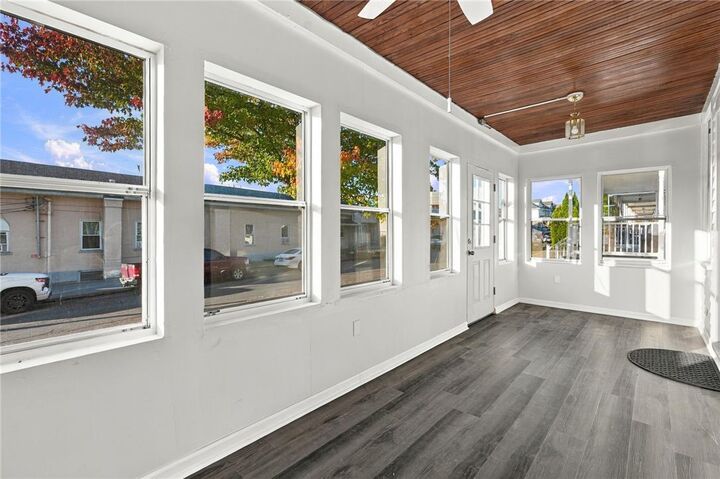 Property Photo:  1827 Hay Terrace  PA 18042 