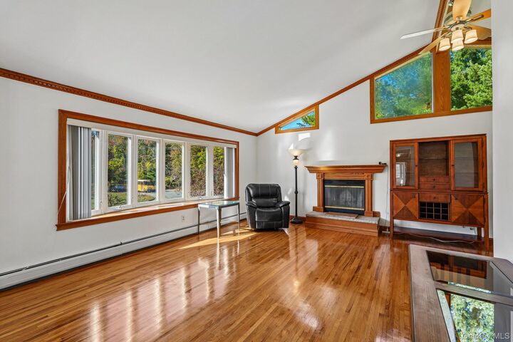 Property Photo:  1 Rubinstein Court  NY 10977 