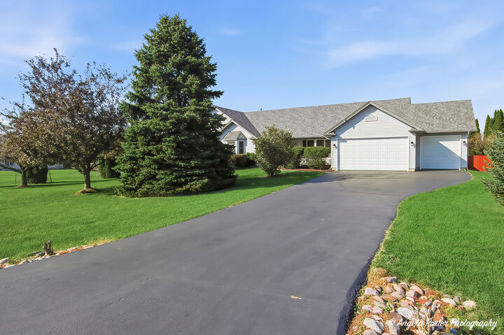 Property Photo: 41W148 Charles Lane IL 60142