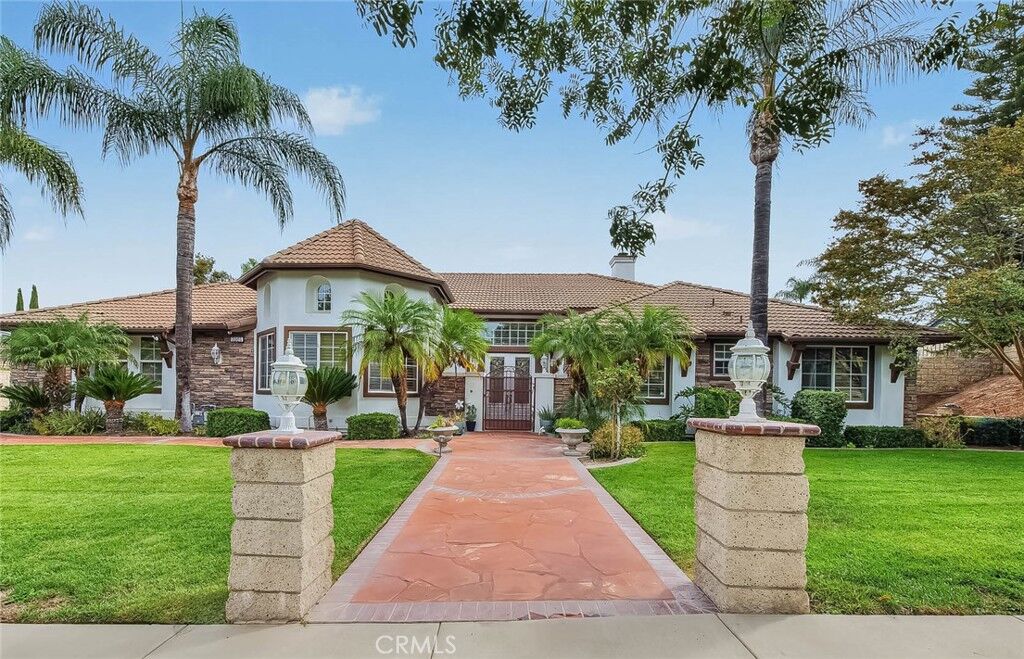 Property Photo:  2885 Citrocado Ranch Street  CA 92881 