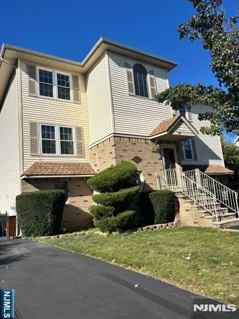 Property Photo:  180 Arlington Avenue  NJ 07011 