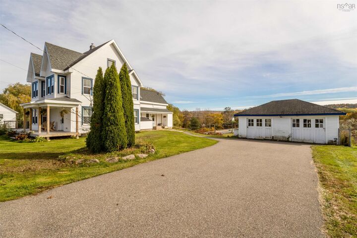 Property Photo: 13 Lawrencetown Lane NS B0S 1M0