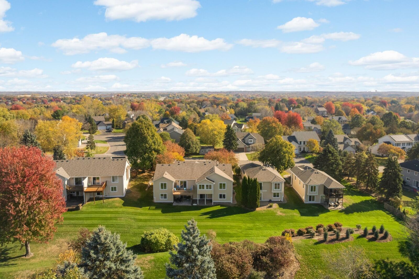 Property Photo:  808 Winterberry Drive  MN 55125 