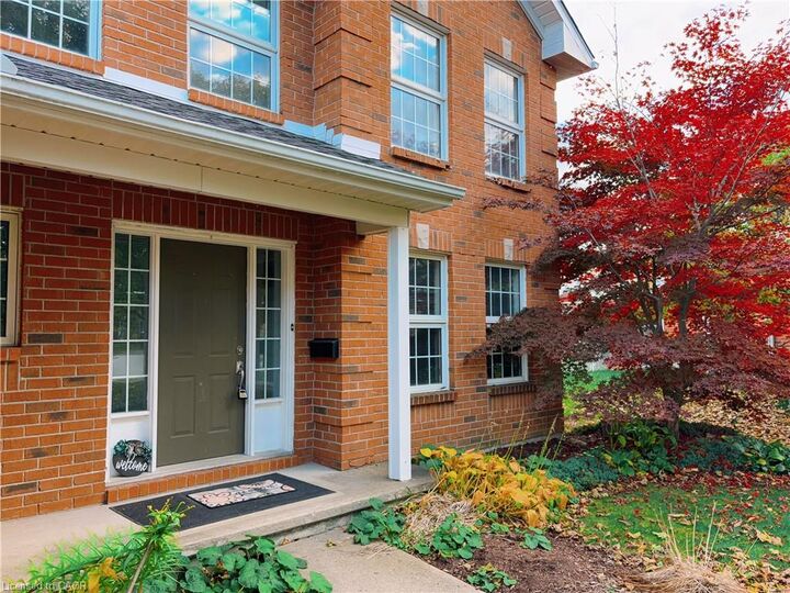 Property Photo:  535 Cairncroft Place  ON N2T 2J5 