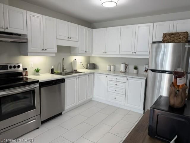 Property Photo:  169 Bismark Drive 16  ON N1S 5C1 