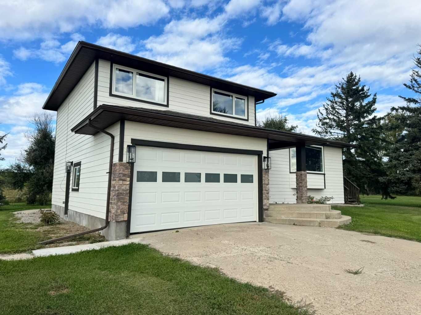 Property Photo: 142041 200 Range Road #26 AB T1R 1B9