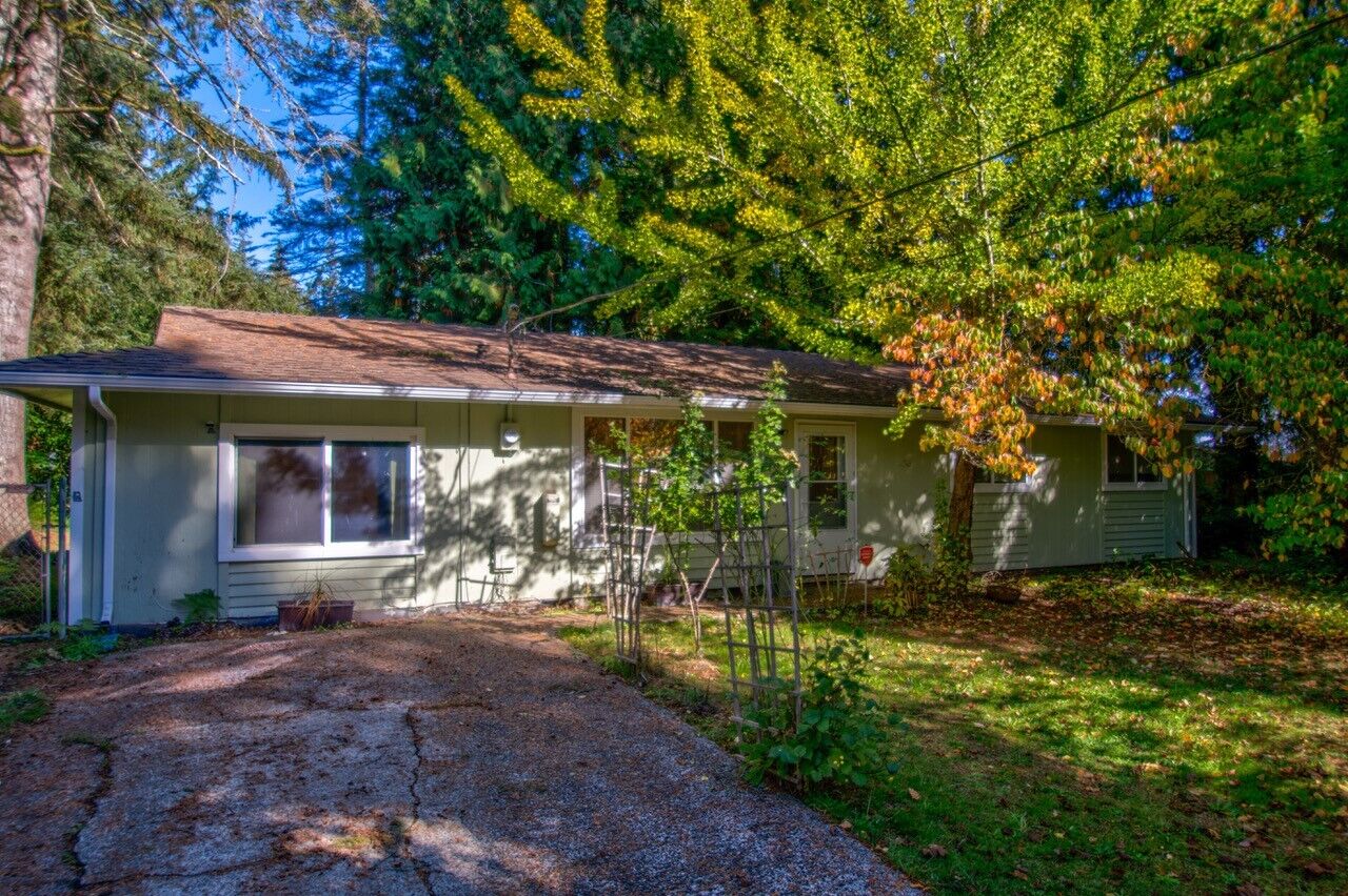Property Photo:  5028  74th Avenue SW  WA 98512 