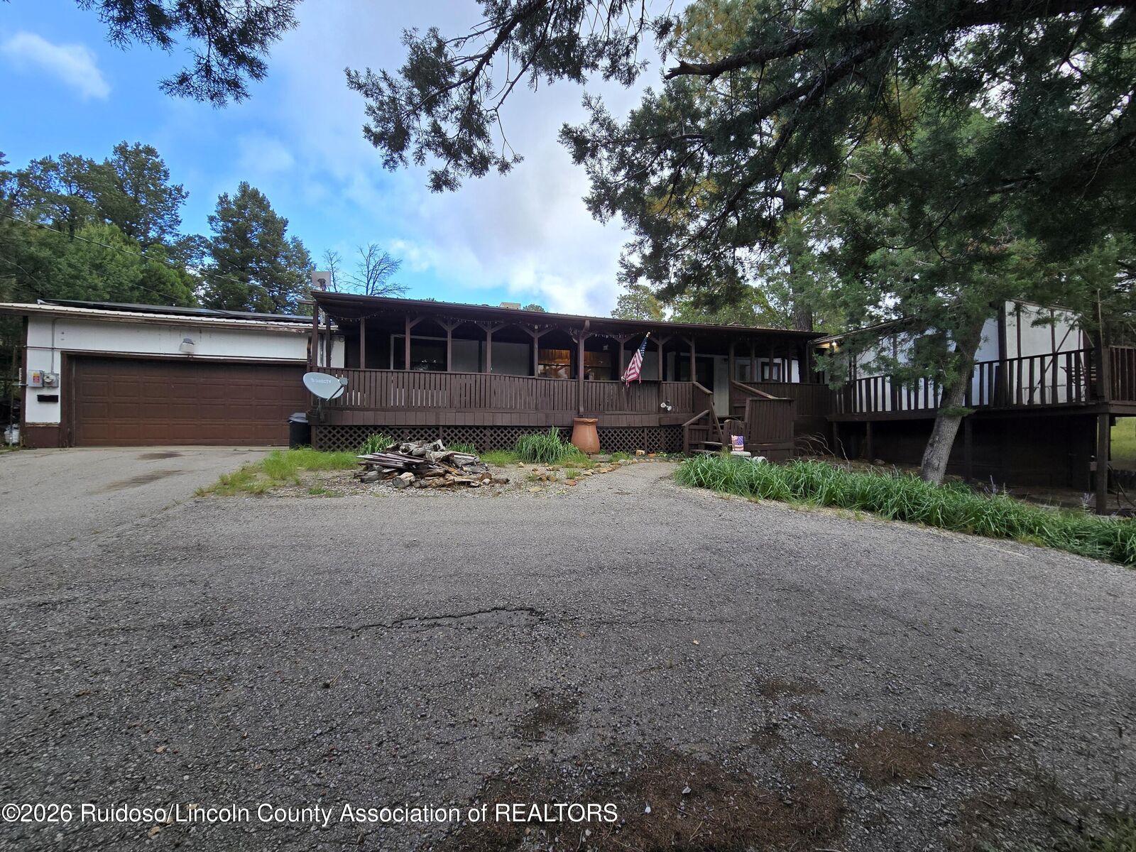 Property Photo:  115 Pine Knot Trail  NM 88312 