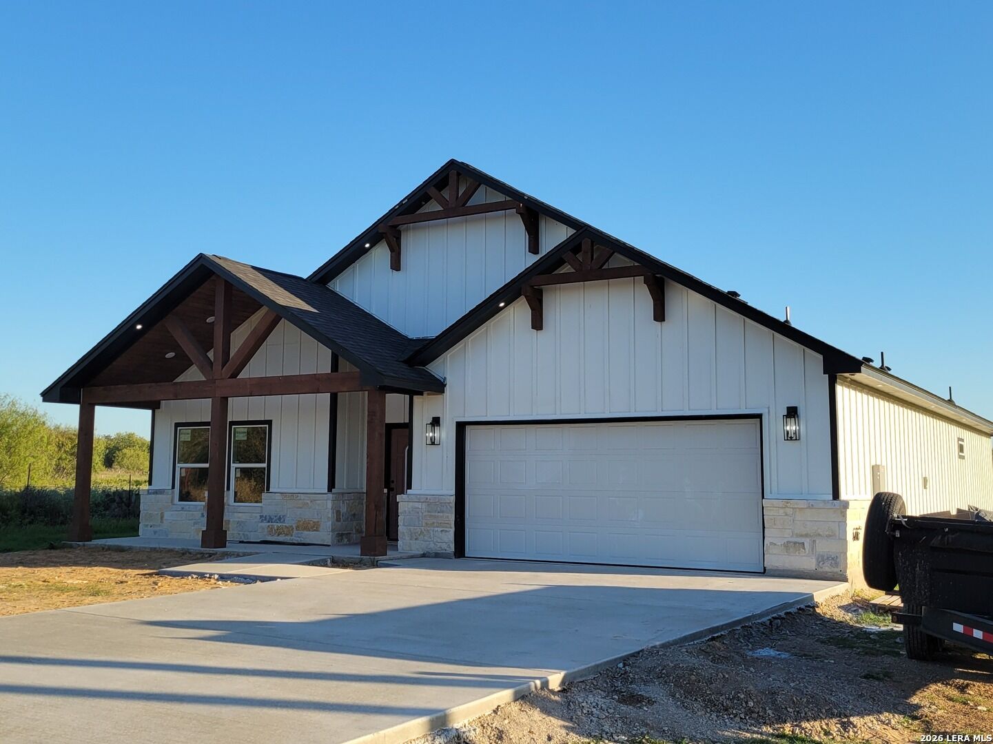 Property Photo: 1114 McCoy Rd TX 78069