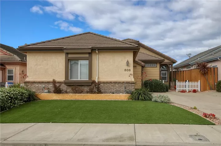 Property Photo:  508 Starlight Lane  CA 93420 