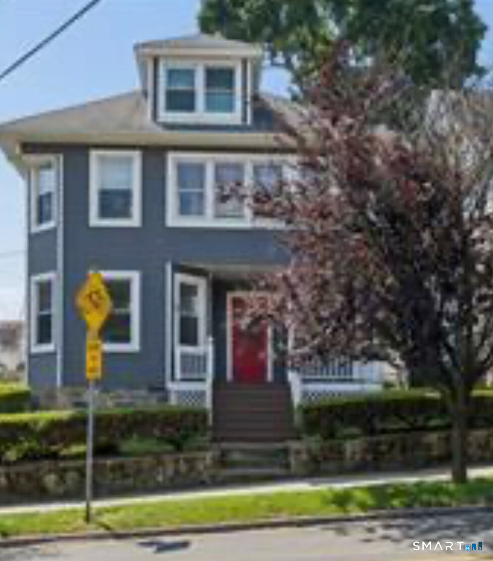 Property Photo: 72 West Broad Street 1 CT 06902