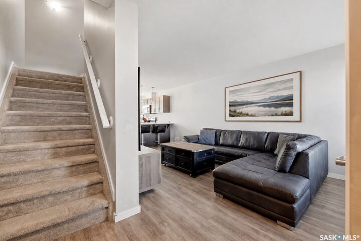 Property Photo:  4725 Primrose Green Drive E  SK S4V 3K9 