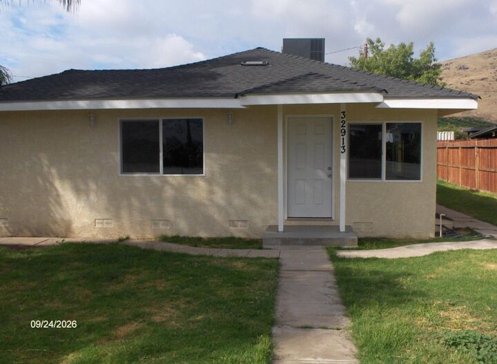 Property Photo:  32913 Sierra Drive  CA 93244 