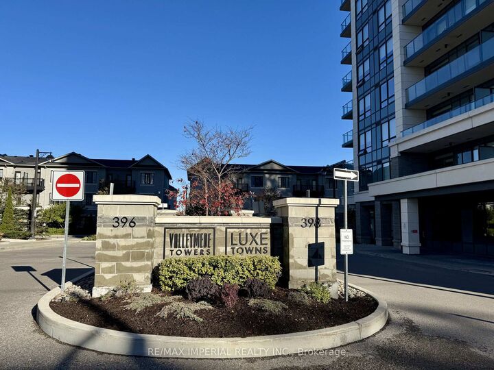 Property Photo:  398 Highway 7 N/A E 107  ON L4B 0G6 