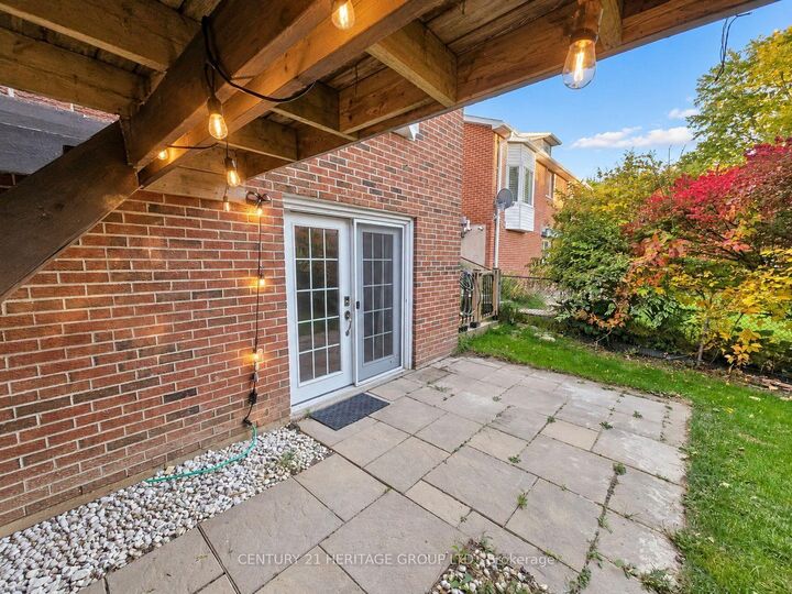 Property Photo:  62 Howlett Avenue Bsmt  ON L3Y 5S5 