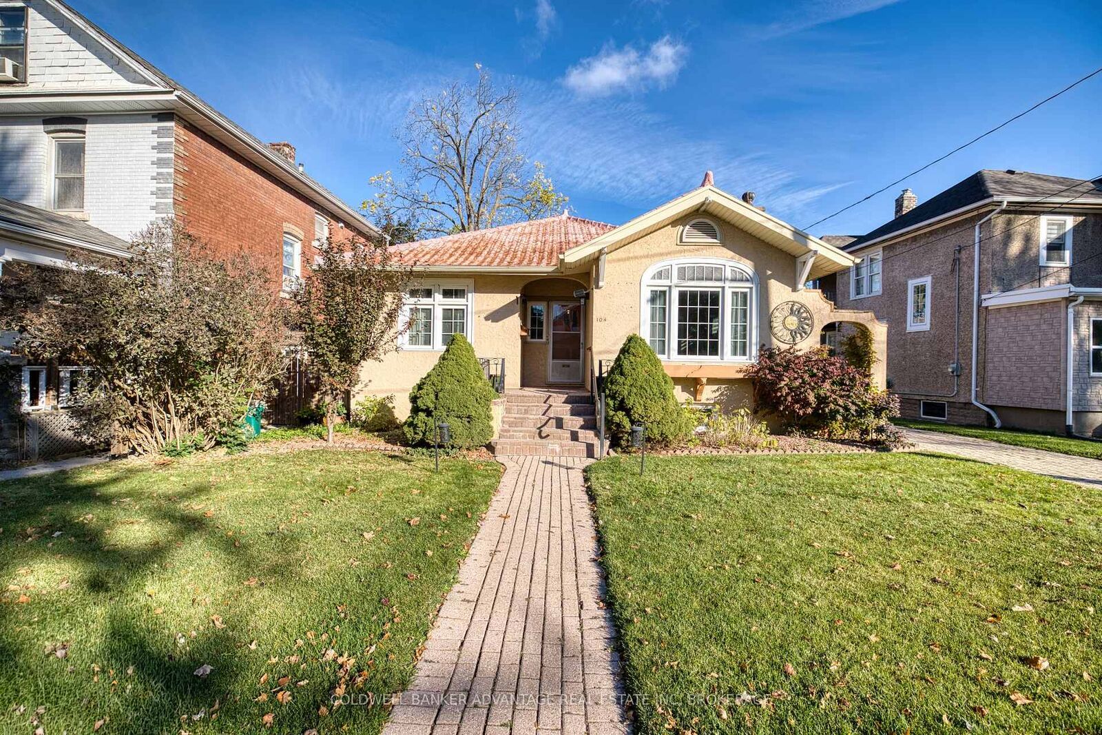 Property Photo:  104 Bald Street  ON L3C 5C3 