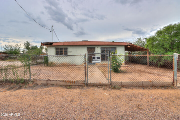 Property Photo:  315 W 8th Street  AZ 85131 