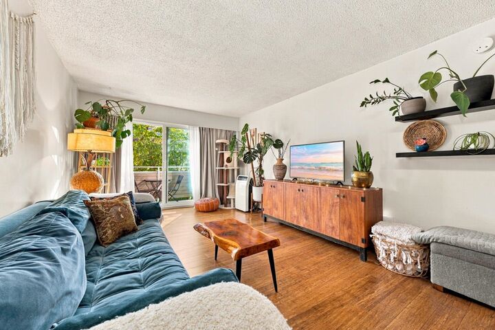Property Photo:  750 E 7th Avenue 319  BC V5T 4H5 