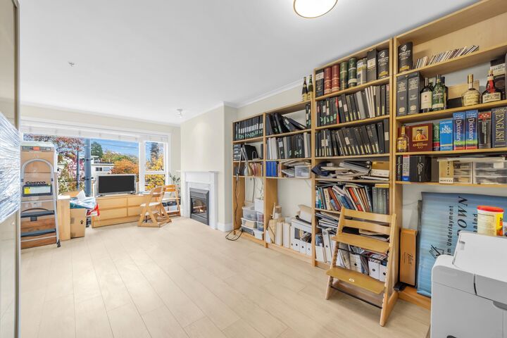 Property Photo: 2103 W 45th Avenue 302 BC V6M 2J2