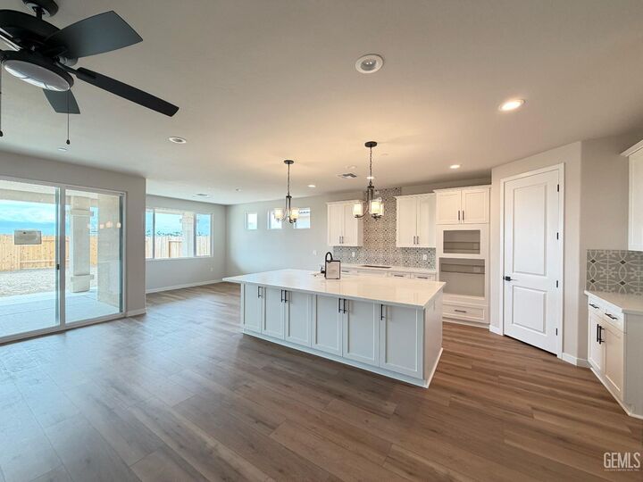 Property Photo:  11035 Alcazar Avenue  CA 93311 