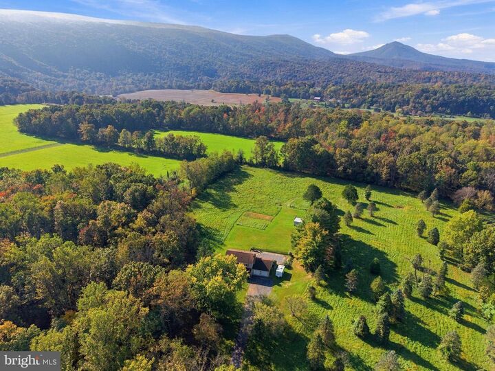 Property Photo: 256 Serendipity Lane VA 22664