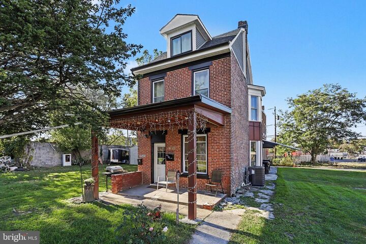 Property Photo:  1532 Regina Street  PA 17103 