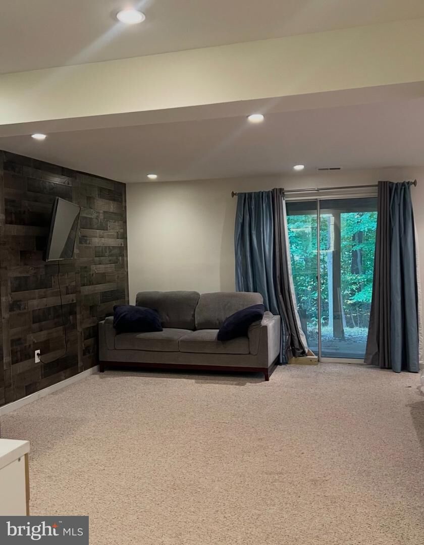 Property Photo: