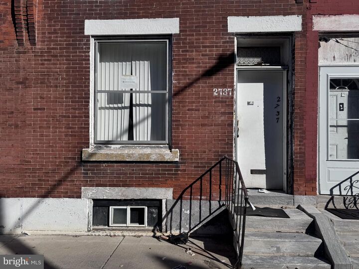 Property Photo:  2737 W Eyre Street  PA 19121 