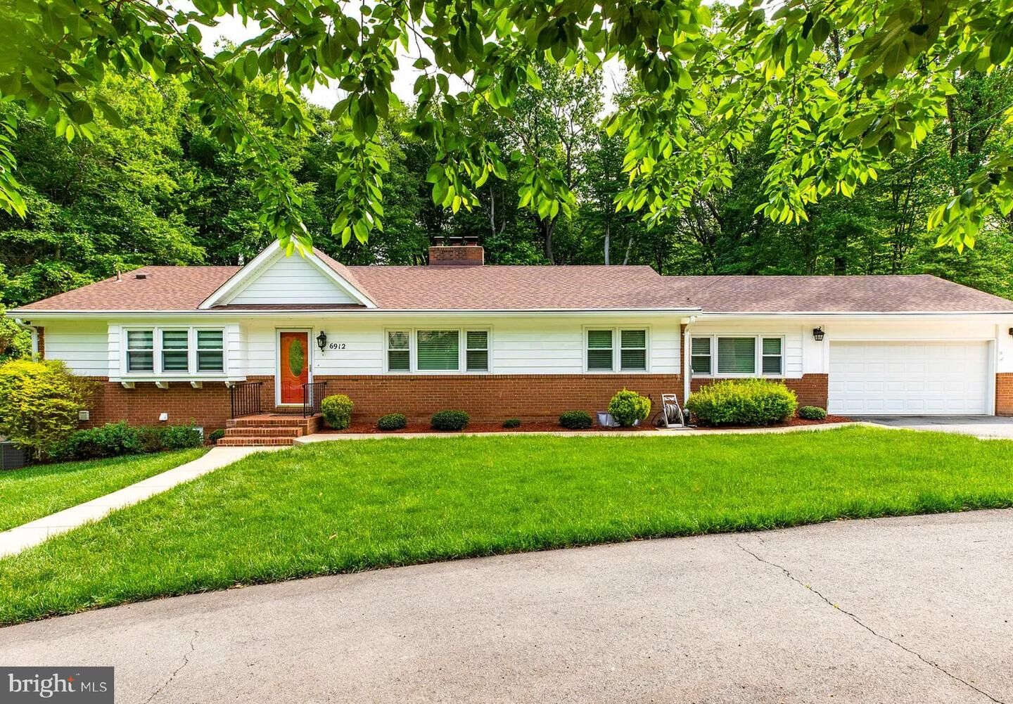 Property Photo:  6912 Cherry Lane  VA 22003 