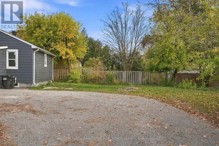 Property Photo: 202 Ferndale Drive North ON L4N 9W1