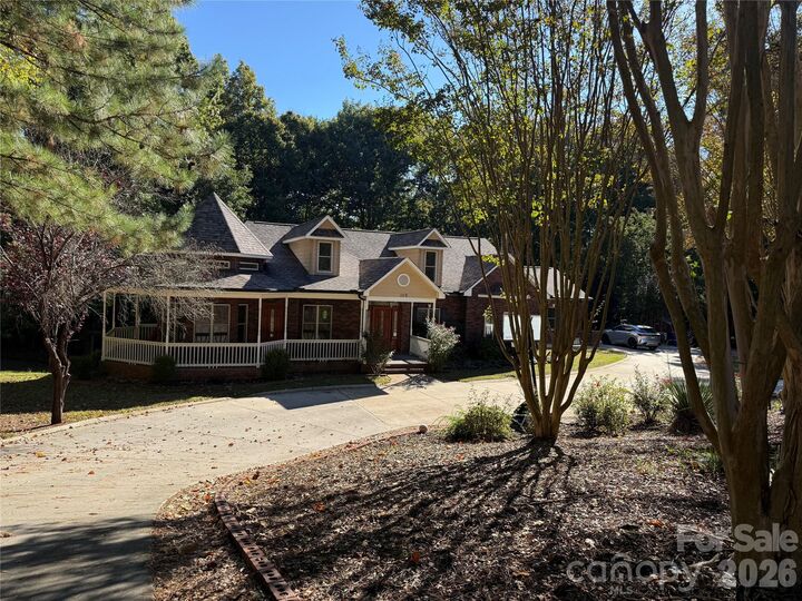 Property Photo:  109 Folkstone Road  NC 28117 