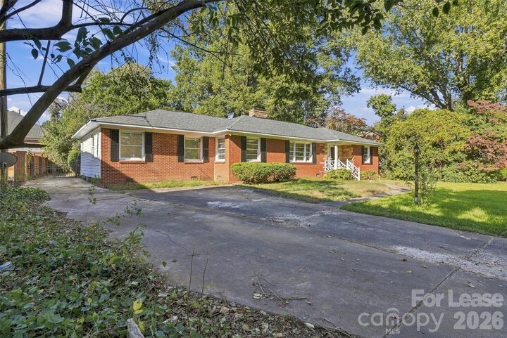 Property Photo:  618 Shelton Street  NC 28270 
