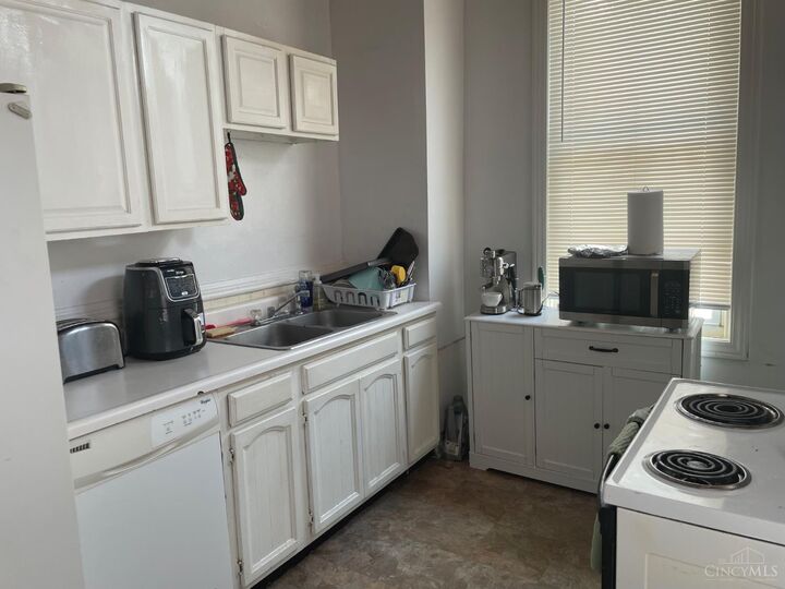 Property Photo:  2386 Wheeler Street  OH 45219 